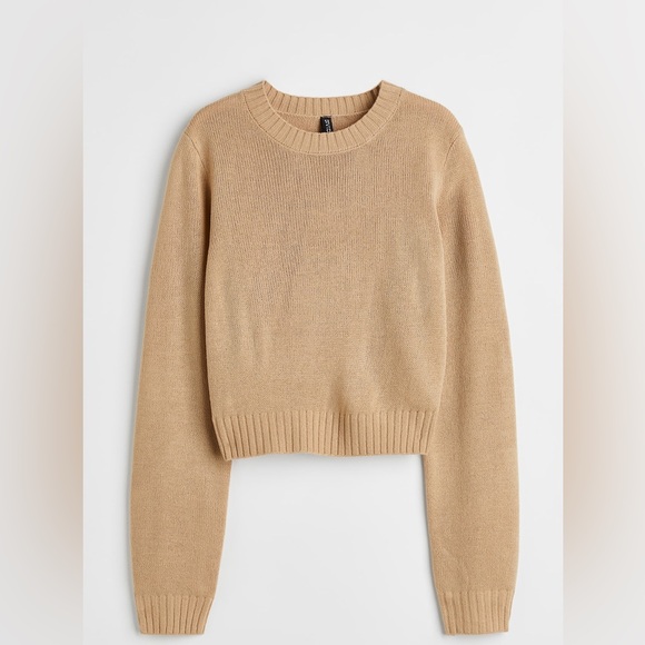 H&M BEIGE CROPPED LONG SLEEVE SWEATER - Picture 4 of 9